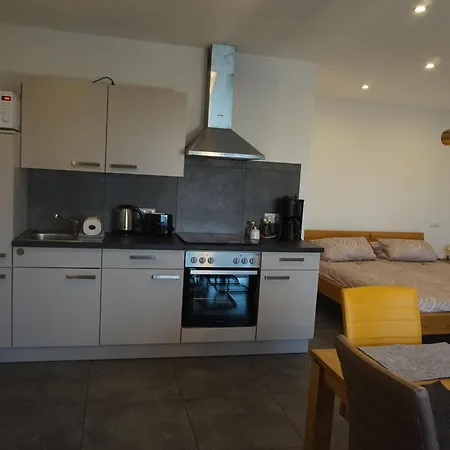 2 Im Kirschbluetenhof Apartment *