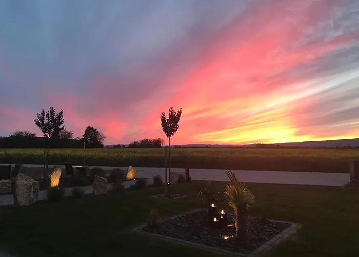 2 Im Kirschbluetenhof * אינגלהיים אם ריין