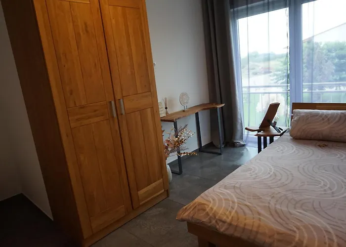 דירה 2 Im Kirschbluetenhof *