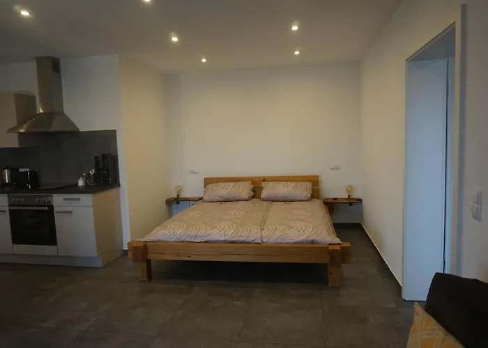 2 Im Kirschbluetenhof