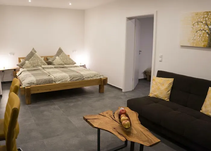 2 Im Kirschbluetenhof *